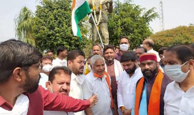 पुरे देश में आजादी का अमृत महोत्सव की 75 वीं वर्षगांठ पर शहिदों को किया नमन