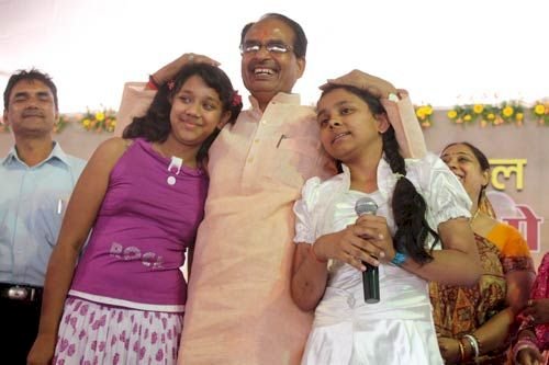 प्रदेश सरकार की अच्छी पहल : मध्य प्रदेश में अब बेटियों की पूजा से शुरू होंगे सभी सरकारी कार्यक्रम