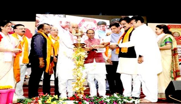 मामा शिवराज ने बच्चों से साझा की आज़ादी की कुछ जानी-अंजानी कहानियाँ