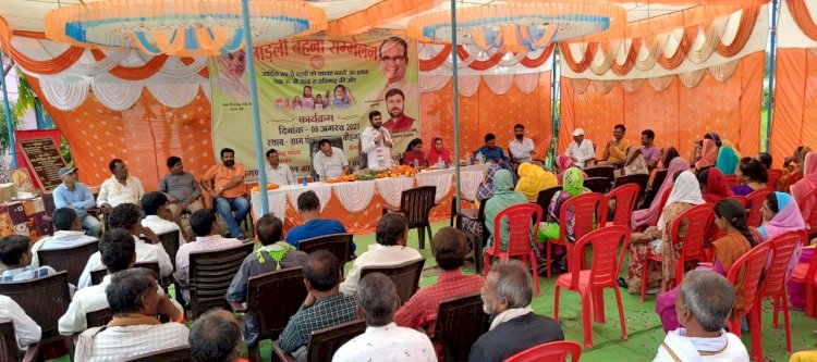 भाजपा जिलाध्यक्ष विवेक बंटी साहू ने 10 लाख रुपये से अधिक के विकास कार्यो का किया भूमिपूजन 