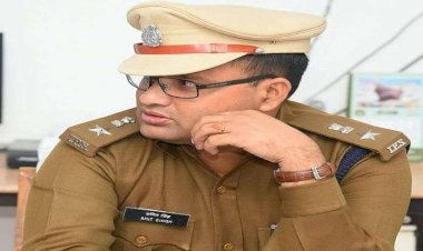 ऐ खाकीधारी.. ना झुकना है ना डरना है....  जवानों का हौसला बढ़ाती IPS 'अमित सिंह' की कविता