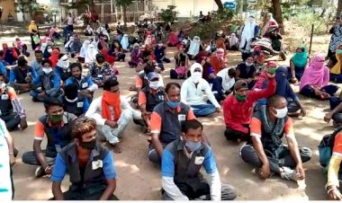 भयानक महामारी के संकट में 500 निगम ठेका कर्मचारी हुए बेरोजगार 