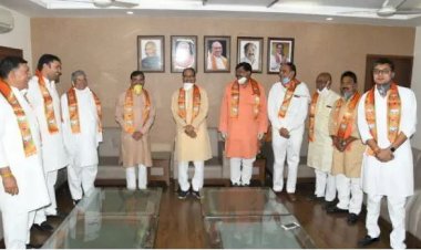 कांग्रेस को बड़ा झटका, कई वरिष्ठ नेताओं ने बीजेपी का थामा दामन