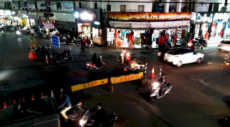 स्मार्ट सिटी पर लग रहा चौराहो में अंधकार का ग्रहण .....