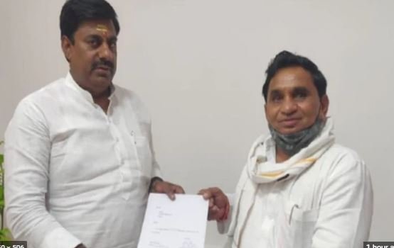 MP में कांग्रेस के एक और विधायक ने दिया इस्तीफा, 15 दिन के अंदर 3 MLA ने किया किनारा....