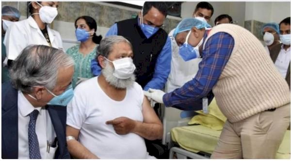 वैक्सीन के बावजूद संक्रमण का पहला मामला - हरियाणा के स्वास्थ्य मंत्री कोरोना पॉजिटिव